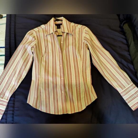 Button down work blouse - Picture 2 of 3